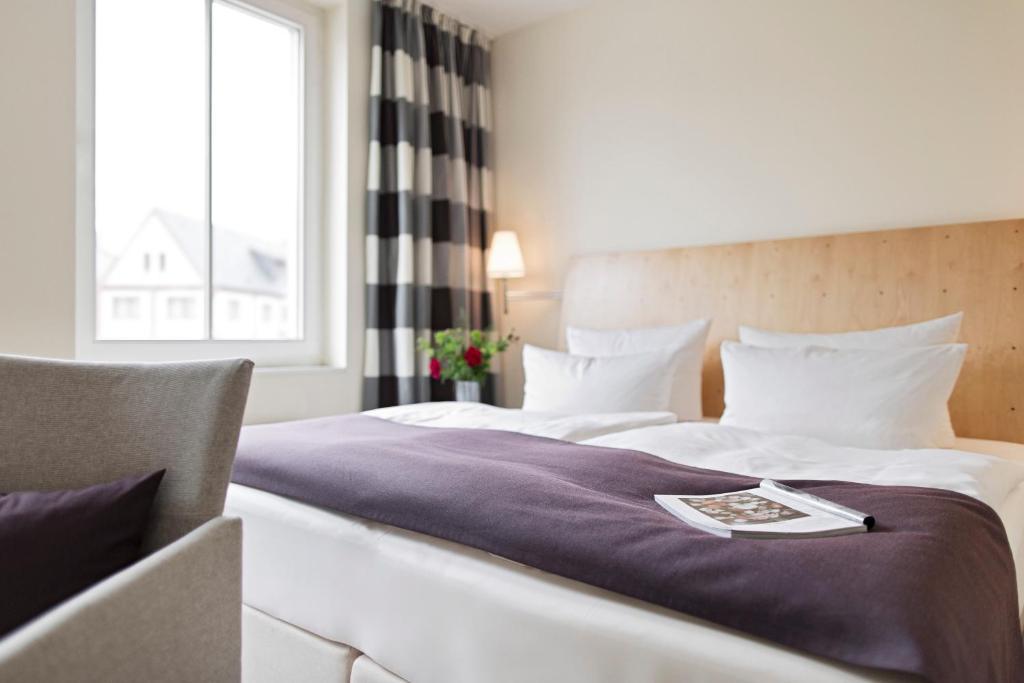 Hotel Kleines Meer Waren  Phòng bức ảnh