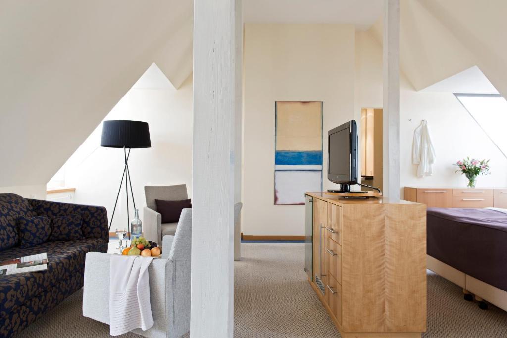 Hotel Kleines Meer Waren  Phòng bức ảnh