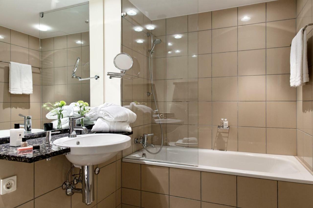 Hotel Kleines Meer Waren  Ngoại thất bức ảnh