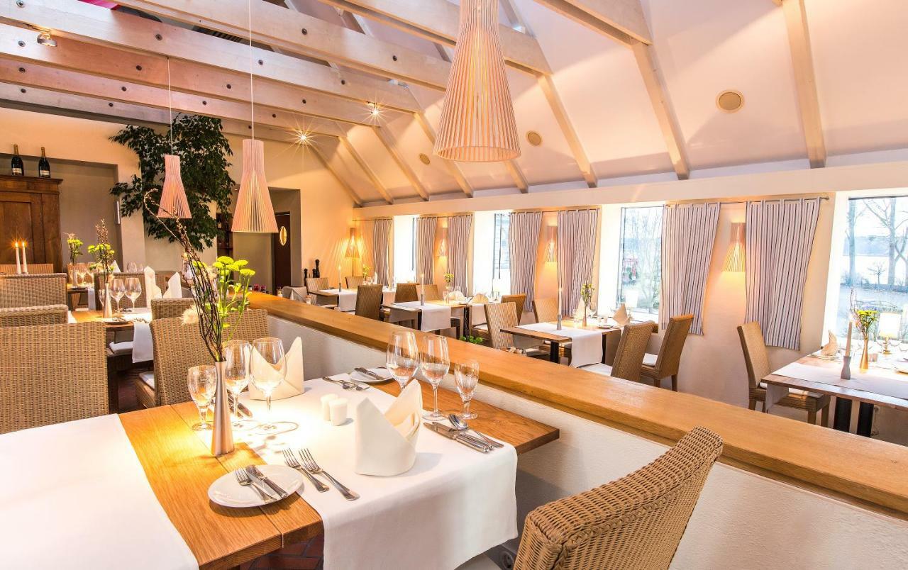 Hotel Kleines Meer Waren  Ngoại thất bức ảnh